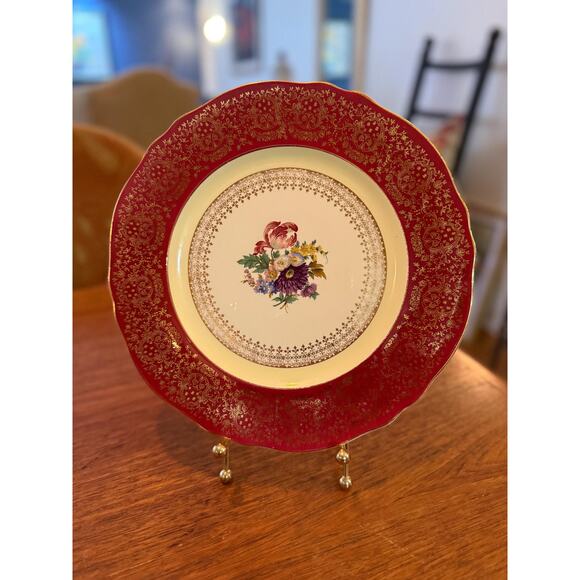 Vintage Steubenville Porcelain Dinner Plate – Floral Center, Red, Pattern #2049 - Picture 4 of 11
